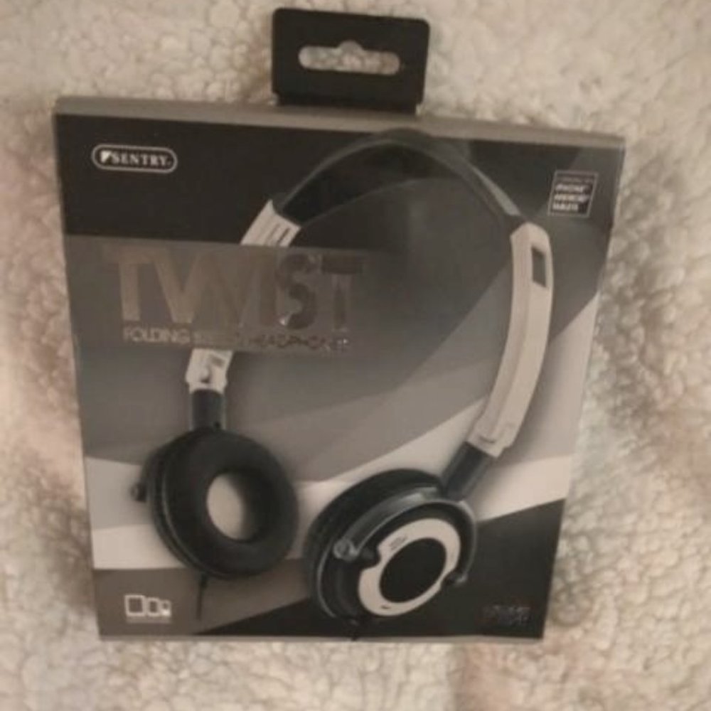 Twist Folding Stereo Headphones-Never Used